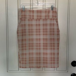 Pink/white plaid skirt